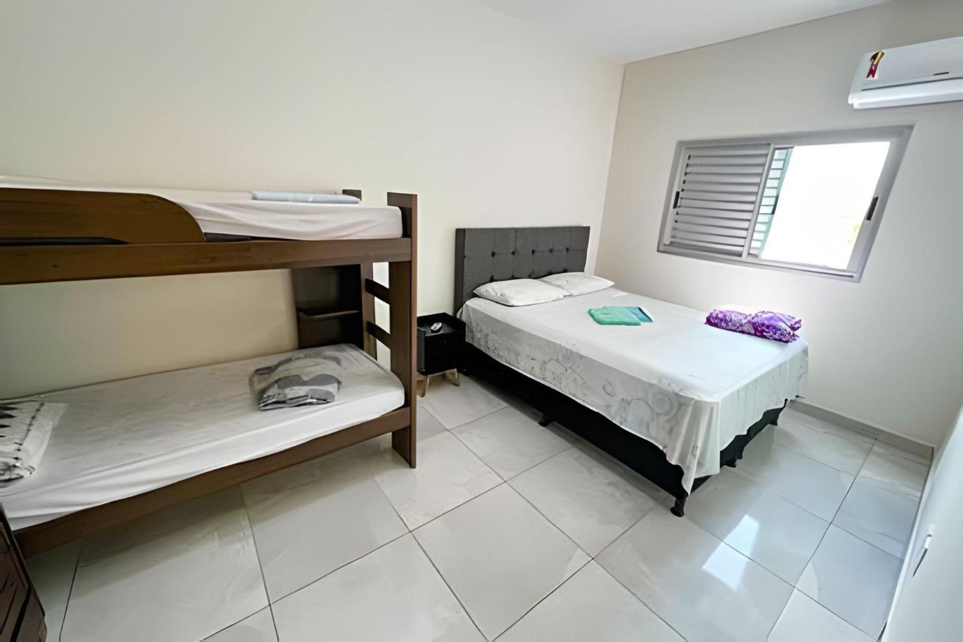 104 - Apartamento Completo Para Ate 7 Hospedes Patos de Minas Ngoại thất bức ảnh